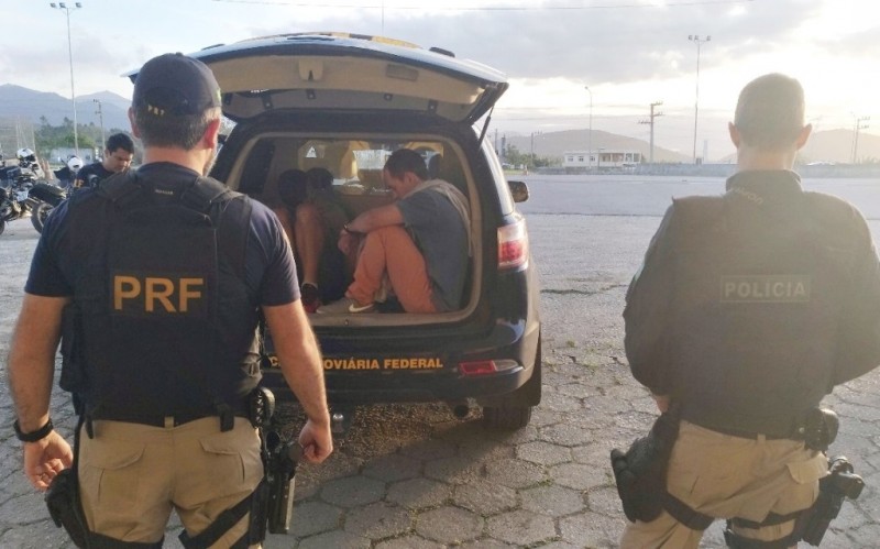 PRF prende elementos envolvidos em furto milionário no Paraná