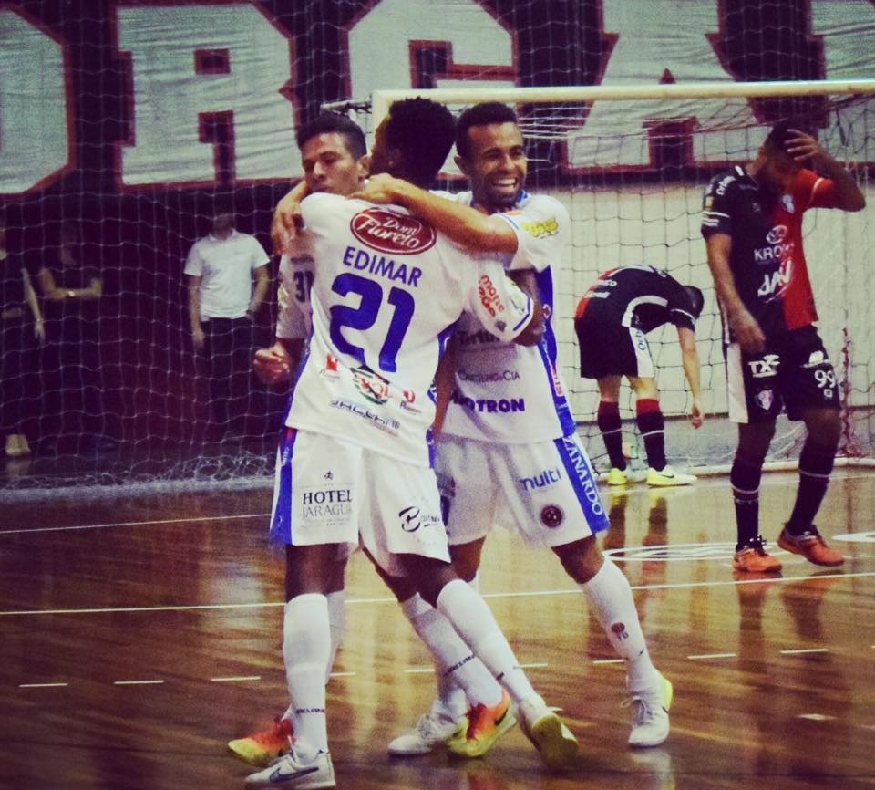 Joaçaba Futsal venceu o Joinville por 2 a 1 na noite desta quinta-feira