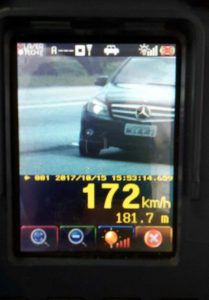 Veiculo passou a 172 km/h na BR 101 em Biguaçu, onde a máxima é de 100 km/h