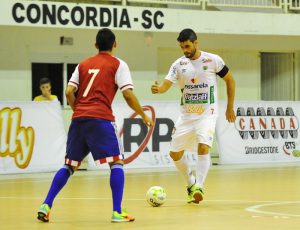 Joaçaba Futsal contrata o fixo Júlio, ex-Concórdia