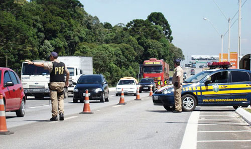 Polícia Rodoviária registra 987 acidentes e 67 mortos em rodovias federais no feriado de Ano Novo