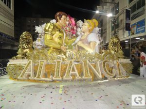 Aliança abre o carnaval de Joaçaba com o “Elo de Amor”