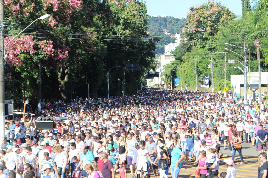Cerca de 60 mil pessoas participam da Romaria Frei Bruno