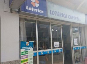 Sócia de lotérica tem malote tomado de assalto em Capinzal