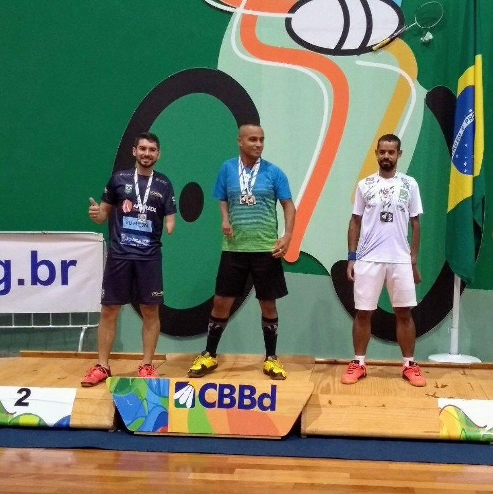 Ricardo Cavalli(esquerda) representou Joaçaba e a AMOB na I Etapa do Circuito Nacional – Badminton Paralímpico na cidade de São Paulo.