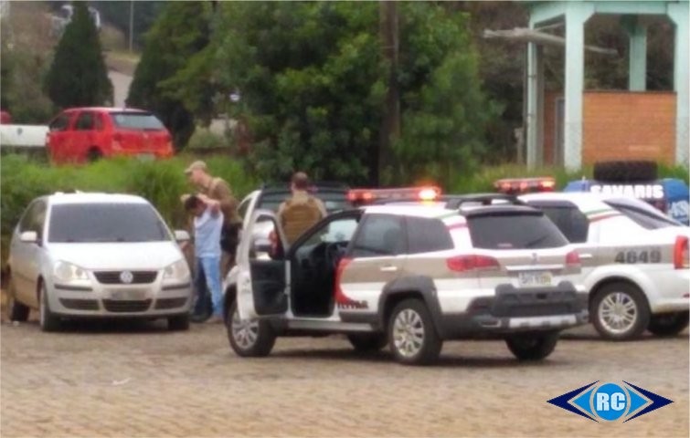Suspeitos de aplicar golpe do bilhete são presos em Capinzal