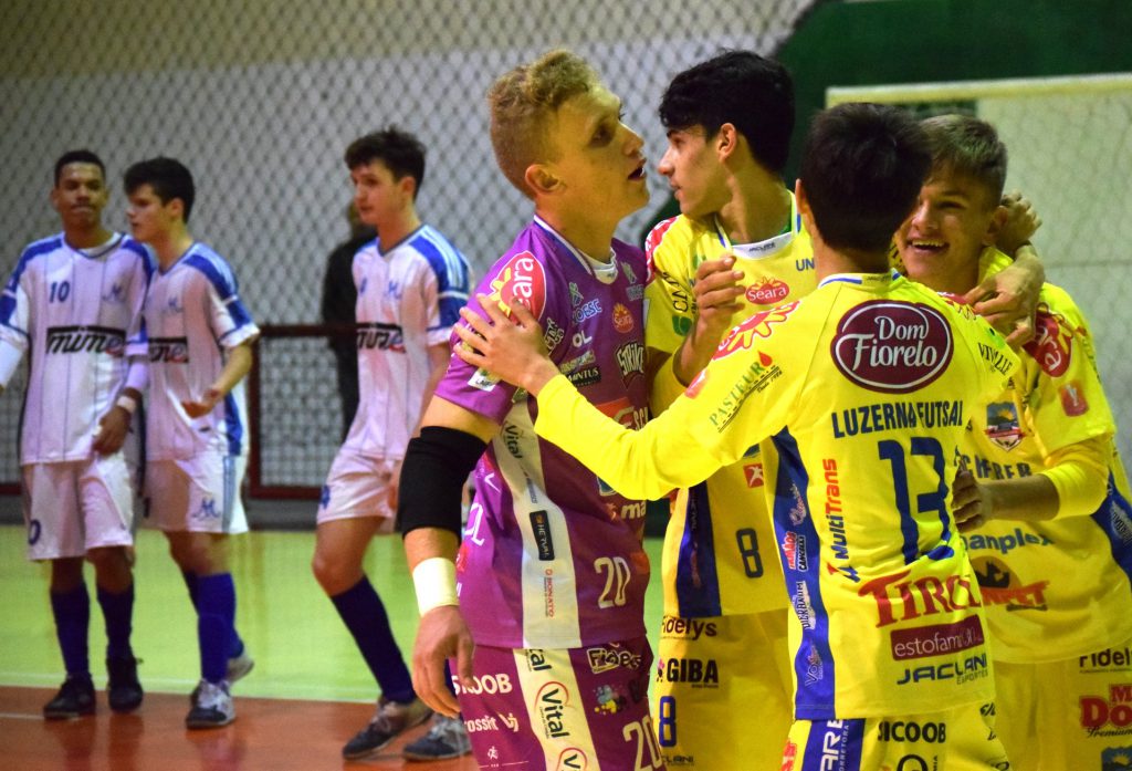  Luzerna/Joaçaba Futsal está nas quartas de final da Liga Catarinense Sub-16