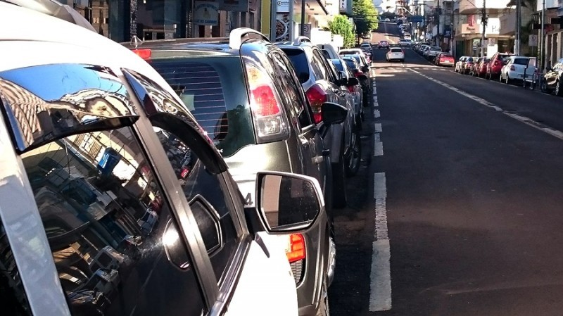 Quanto Prefeitura arrecada com o estacionamento rotativo?