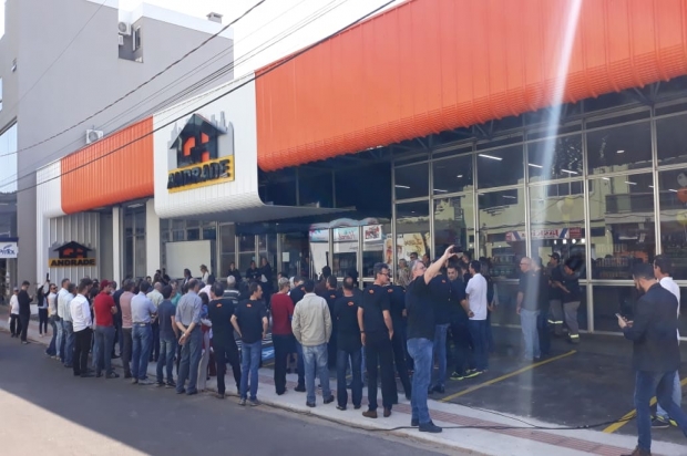 Andrade inaugura nova loja em Capinzal 