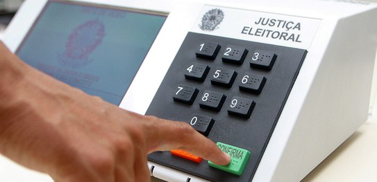 Voto em branco ou nulo em candidato só invalida o voto para aquele cargo