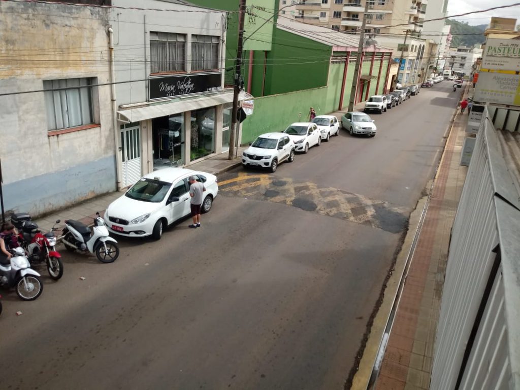 Vereadores pedem implantação de estacionamento rotativo em Herval.Foto: Rádio Líder