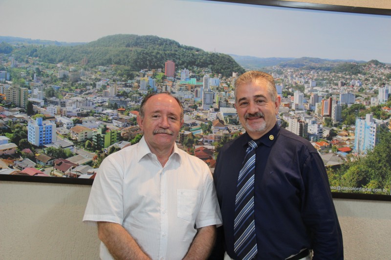 Jucelino Ferraz assume Prefeitura de Joaçaba por 20 dias