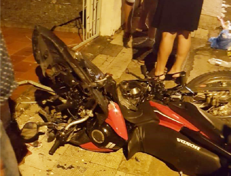 Motociclista se acidenta ao tentar fugir da Polícia Militar. Foto:Grupo Magronada